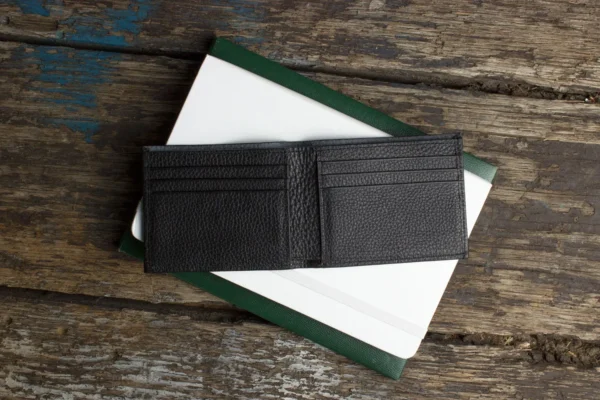 Classic Leather Wallet - Stylish and Durable Men's Wallet for Everyday Use