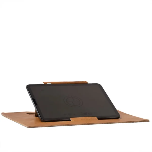 Leather Desktop Mat for iPad: Stylish and Protective Surface for Enhanced Productivity